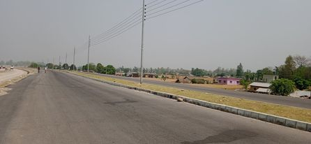 महाकाली किनारै किनार सडक निर्माण गरिएको छ।