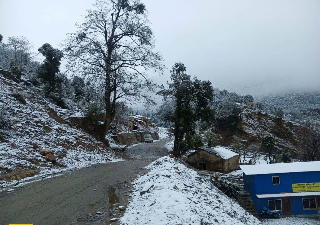 धनगढीः खप्तडसहित सुदूर पहाडका हिमाली भू–भागमा हिमपात सुरु भएको छ।