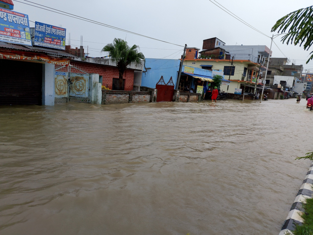  पानीको सतह बढेकाले मोहना नदी आसपासका क्षेत्रहरूमा सतर्क रहन भनिएको छ।