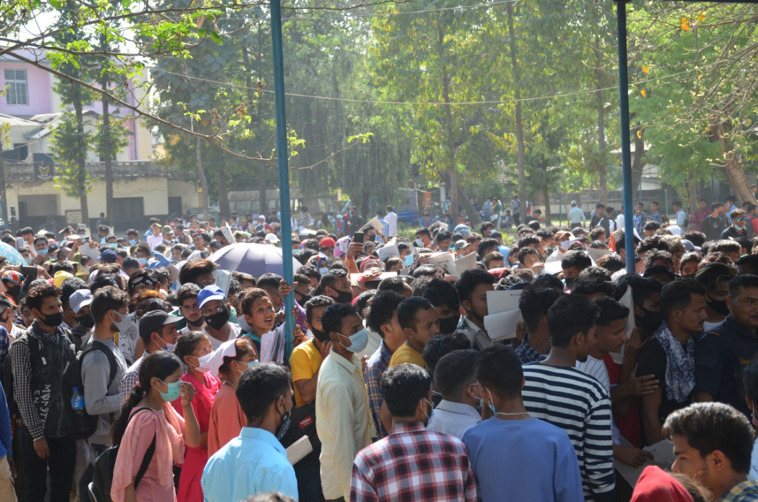   उनका अनुसार पूर्व सुरक्षाकर्मी प्राथामिक्तामा हुनेछन्।