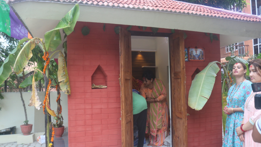 सप्तमीको दिन ल्याइने गौराको पूजा पञ्चमीका दिन भिजाएको विरुडाले गर्ने चलन छ।