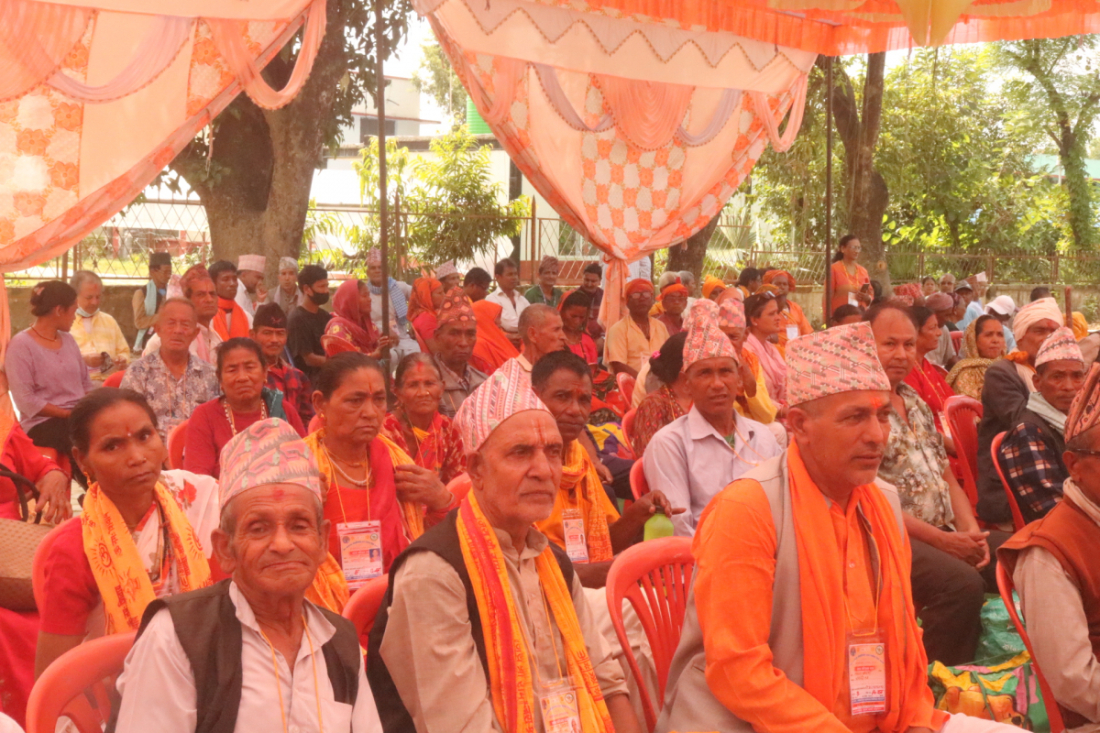 धनगढी उपमहानगरले आइतबार १९० जना ६९ वर्ष पुगेका नगारिकालाई मुक्तिनाथ दर्शनका लागि पठाएको छ।
