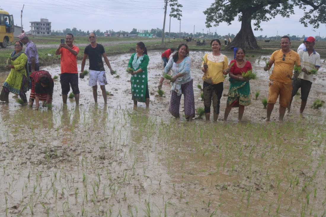 प्रदेश सचिव एवम् प्रदेश सभा सदस्य धर्मराज पाठक, कैलाली जिल्ला सचिव डेजी पाण्डे, रणबहादुर चन्द, पूर्व मेयर खेमराज पाण्डेयलगायतका नेताहरू सहभागी भएका थिए।