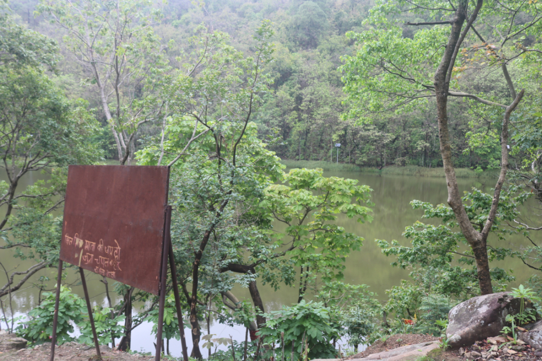 तालमा महाकाली, शिव र विष्णु भगवानको पूजा गरिन्छ।