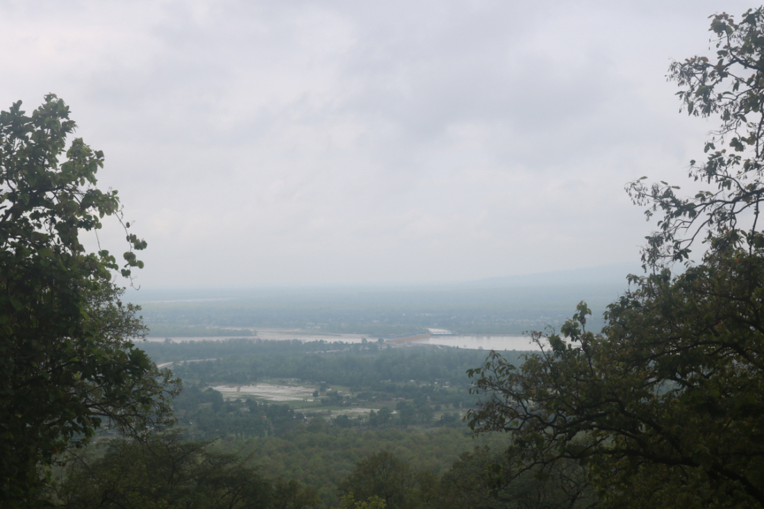 झिलमिलाबाट देखिन नेपालको ब्रम्हदेव र भारत तर्फको टनकपुर तथा टनकपुर व्यारेज