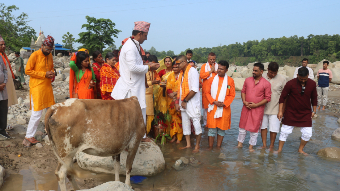 यज्ञको उद्घाटन अघि गोदावरीको पवित्र जल बेहडाबाबा मन्दिरसम्म कलश यात्रा गरी ल्याइएको थियो।