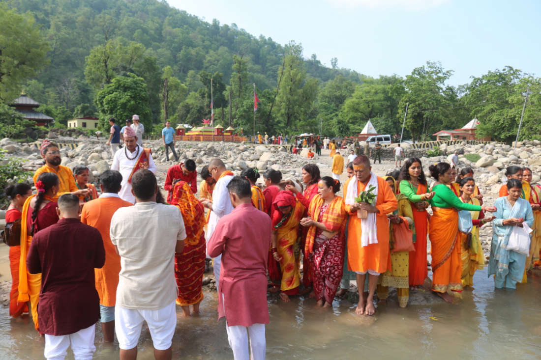 उनले यस बर्ष श्री शिवपुराण ज्ञान महायज्ञ, अभिषेकात्मक अनुष्ठान तथा श्रृंगारिक महाआरतीको आयोजना गरिएको बताए।