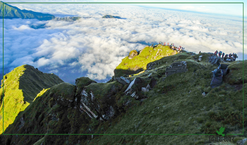 भौगोलिक हिसाबले सुदूरपश्चिमको बाजुरालाई उत्तरदेखि दक्षिणसम्म तीन विशेष क्षेत्रमा विभाजन गरिएको छ।