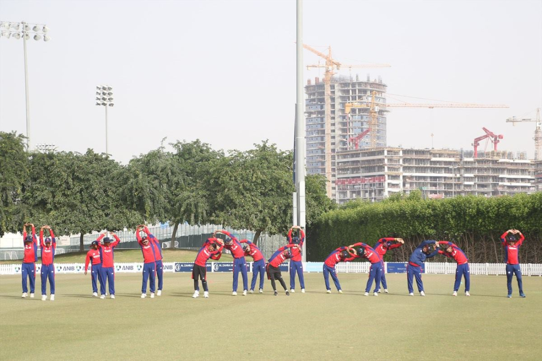  युएई विरुद्ध अन्तराष्ट्रिय सिरिज खेल्न गएको  नेपाली क्रिकेट टोली तयारीमा जुटेको छ । 